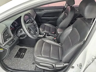 Hyundai Avante 2018, 93652 км, за 7149.83 USD - фото 18