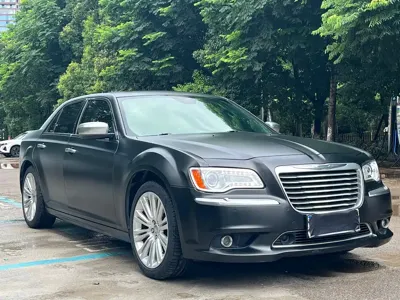 Chrysler 300C 2015, 200000 км, за 4384.85 USD