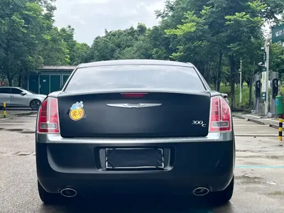 Chrysler 300C 2015, 200000 км, за 4384.85 USD - фото 6
