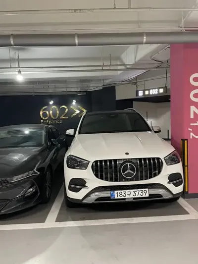 Mercedes-Benz GLE-Class 2025, 17000 км, за 63056.6 USD
