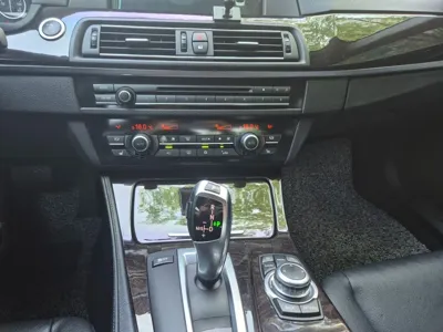 BMW 5-Series 2011, 118000 км, за 4234.53 USD - фото 8