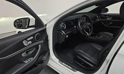 Mercedes-Benz E-Class 2023, 29441 км, за 25761.57 USD - фото 11