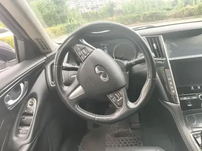 Infiniti Q50L 2015, 145200 км, за 5621.68 USD
