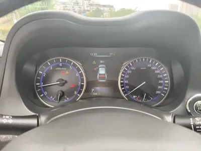Infiniti Q50L 2015, 145200 км, за 5621.68 USD