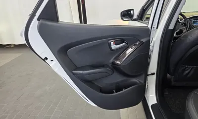 Hyundai Tucson 2015, 107212 км, за 5856.68 USD - фото 25