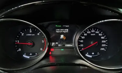 Kia Canival 2018, 123883 км, за 14509.53 USD - фото 8