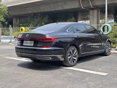 Volkswagen Passat 2021, 177000 км, за 11121.87 USD - фото 7