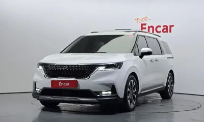 Kia Canival · 2023 год