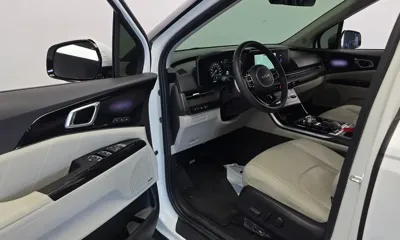 Kia Canival 2023, 25479 км, за 24894.89 USD - фото 11