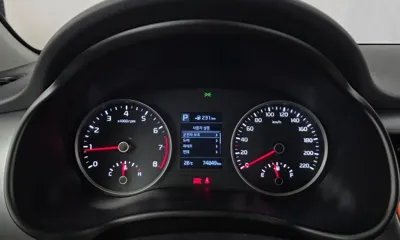 Kia Stonic 2019, 74849 км, за 6825.71 USD - фото 8