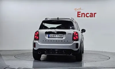 MINI Countryman 2021, 43642 км, за 16848.36 USD