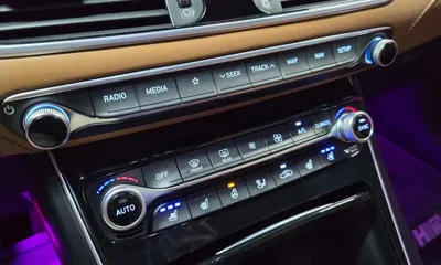 Hyundai Grandeur 2019, 73376 км, за 13784.95 USD - фото 39