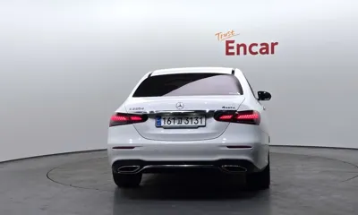 Mercedes-Benz E-Class 2023, 15740 км, за 31648.49 USD