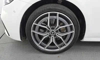Mercedes-Benz E-Class 2023, 15740 км, за 31648.49 USD