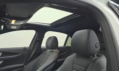 Mercedes-Benz E-Class 2023, 15740 км, за 31648.49 USD - фото 19