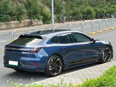 Zeekr 001 2023, 50000 км, за 23071.95 USD