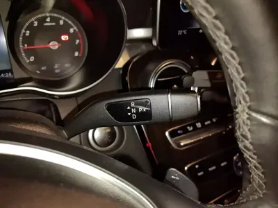 Mercedes-Benz C-Class 2015, 100399 км, за 10829.69 USD - фото 7