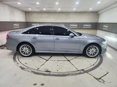 Audi A6 2016, 113000 км, за 9446.26 USD