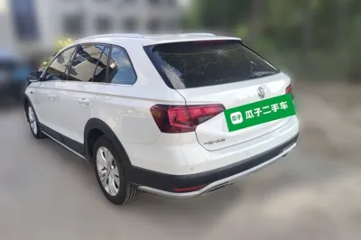 Volkswagen C-Trek 2018, 45599 км, за 7423 USD