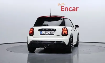 MINI Cooper 2022, 22948 км, за 19364.58 USD