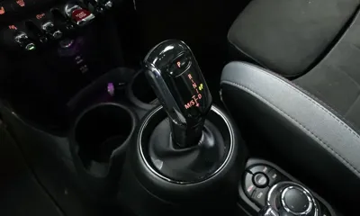 MINI Cooper 2022, 22948 км, за 19364.58 USD - фото 9