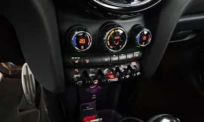 MINI Cooper 2022, 22948 км, за 19364.58 USD - фото 18