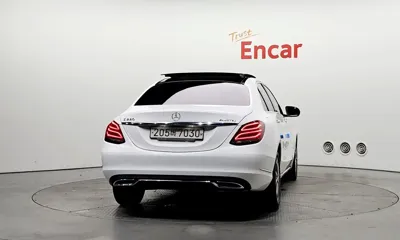 Mercedes-Benz C-Class 2015, 75447 км, за 11655.92 USD