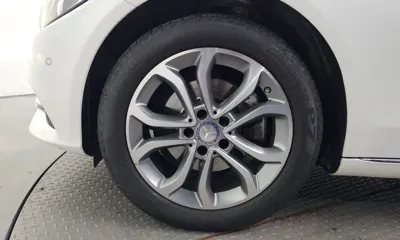 Mercedes-Benz C-Class 2015, 75447 км, за 11655.92 USD