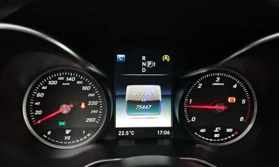 Mercedes-Benz C-Class 2015, 75447 км, за 11636.22 USD - фото 8