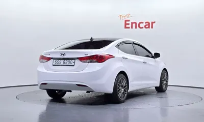 Hyundai Avante 2013, 73954 км, за 4358.31 USD