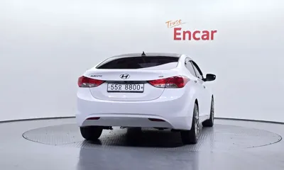 Hyundai Avante 2013, 73954 км, за 4358.31 USD