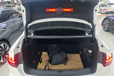 Audi A4L 2025, 28500 км, за 28899 USD - фото 24