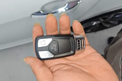 Audi A4L 2025, 28500 км, за 28899 USD - фото 25