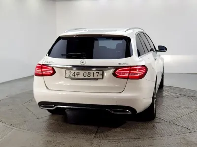 Mercedes-Benz C-Class 2016, 191125 км, за 7730.43 USD