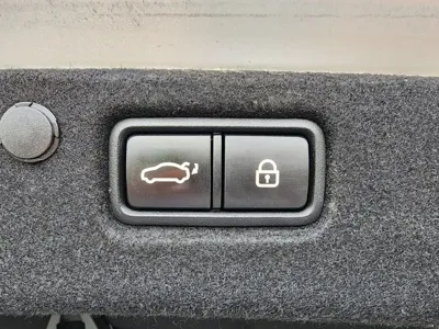 Hyundai Grandeur 2017, 194199 км, за 6045.63 USD - фото 16