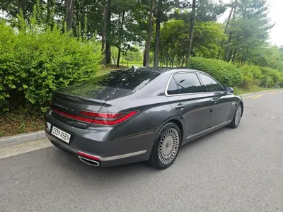 Genesis G90 2020, 92800 км, за 21770.78 USD
