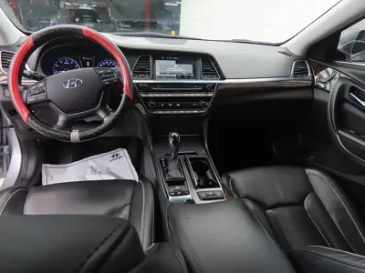 Hyundai Aslan