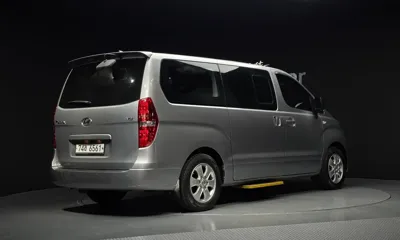 Hyundai Starex 2019, 128081 км, за 9602.64 USD