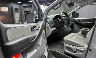 Hyundai Starex 2019, 128081 км, за 9602.64 USD - фото 11