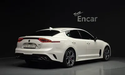 Kia Stinger 2018, 118927 км, за 10076.05 USD