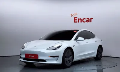 Tesla Model 3 · 2020 год