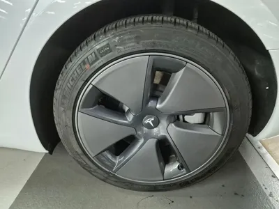 Tesla Model 3 2020, 70798 км, за 17657.87 USD