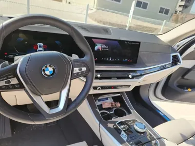 BMW X5 2025, 11000 км, за 0 USD
