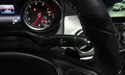 Mercedes-Benz GLA-Class 2018, 54039 км, за 12371.34 USD - фото 9