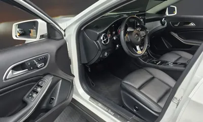 Mercedes-Benz GLA-Class 2018, 54039 км, за 12371.34 USD - фото 10