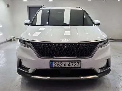 Kia Canival · 2023 год