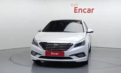 Hyundai Sonata 2015, 116206 км, за 5618.72 USD