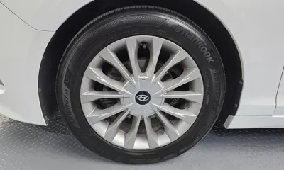 Hyundai Sonata 2015, 116206 км, за 5618.72 USD