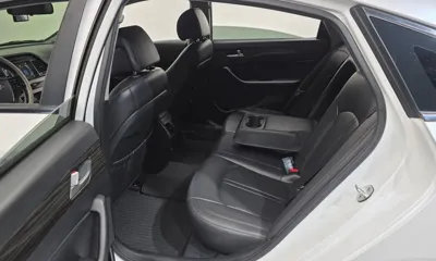Hyundai Sonata 2015, 116206 км, за 5618.72 USD - фото 12