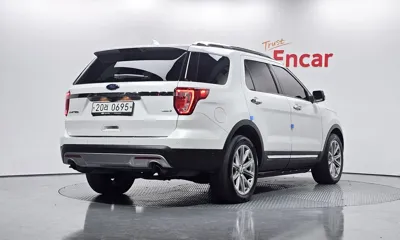 Ford Explorer 2016, 78096 км, за 10047.6 USD